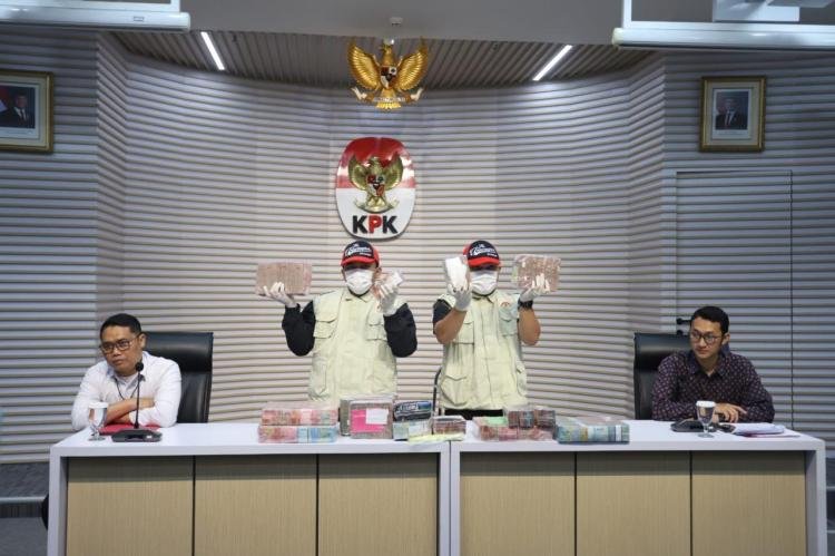 Dua Kepala Daerah Ditangkap KPK: Istana Prihatin Januari 2026